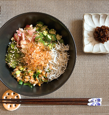 醤油麹でねばねば丼